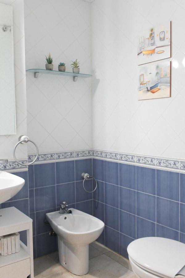 Monkeys Apartments Lumbreras Deluxe Seville Exterior photo